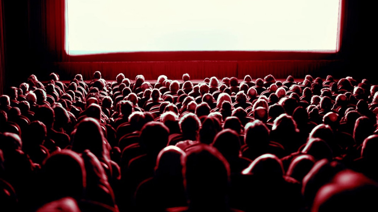 Россиянки любят проводить досуг в кинотеатрах
