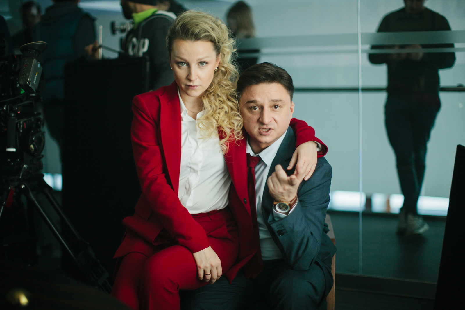 Александр Паль и Мария Шалаева сыграли в комедии про несчастливых счастливцев