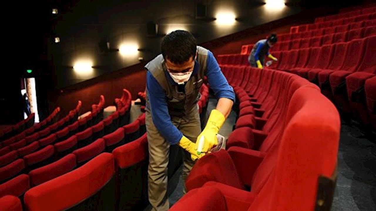 Правительство поручило закрыть кинотеатры в регионах