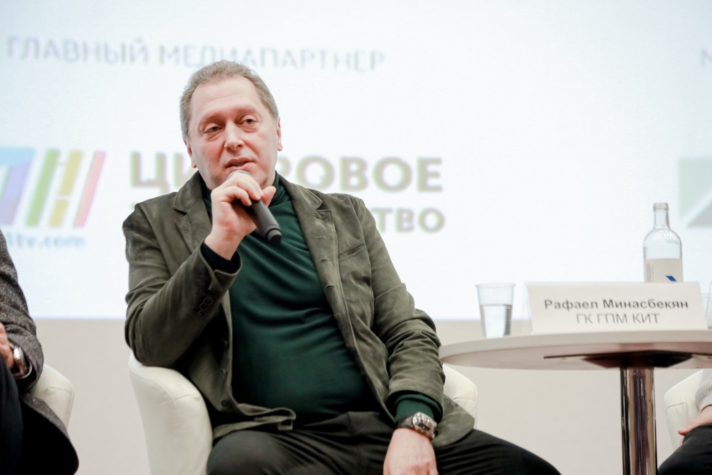 Жору Крыжовникова назвали лучшим российским режиссером 2020 года