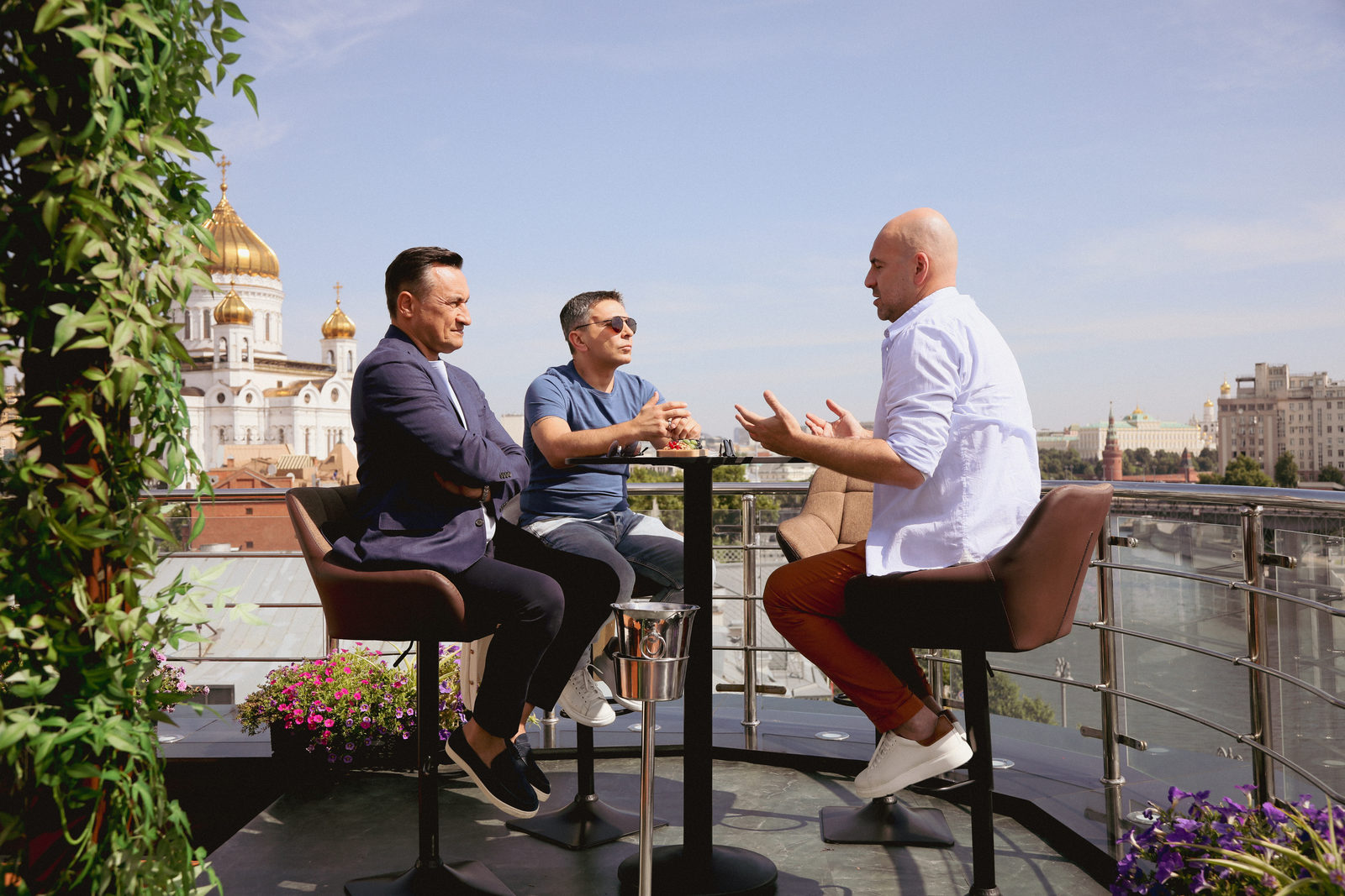 «Отвинтаж»: Гарик Харламов и Дмитрий Нагиев в трейлере новой части комедии «О чем говорят мужчины»