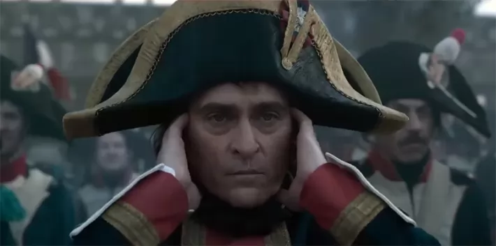 В трейлере фильма Наполеон Хоакин Феникс вновь становится императором
